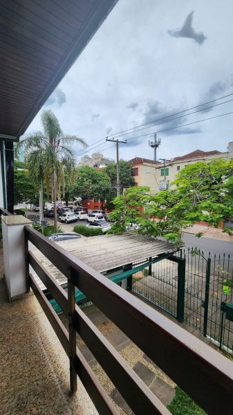 Casa 4 dormitórios no bairro Petrópolis