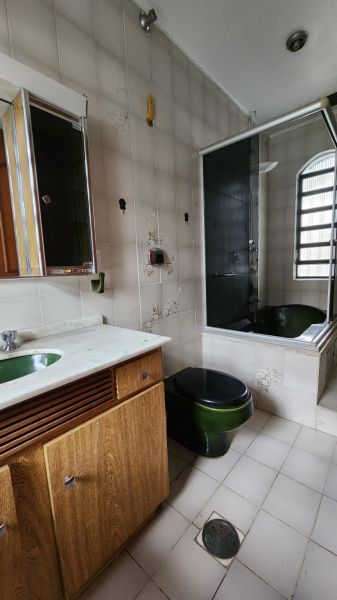 Casa 4 dormitórios no bairro Petrópolis