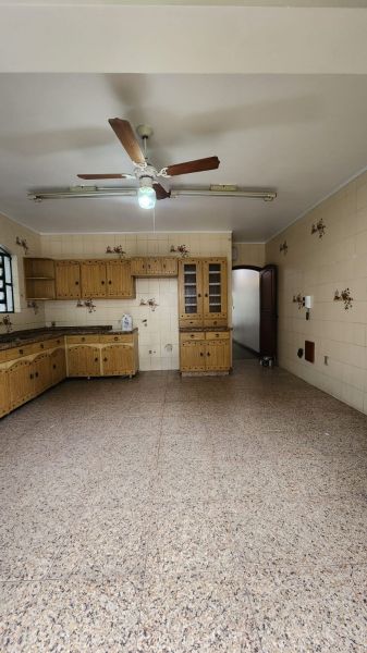 Casa 4 dormitórios no bairro Petrópolis