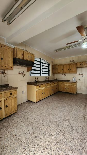 Casa 4 dormitórios no bairro Petrópolis