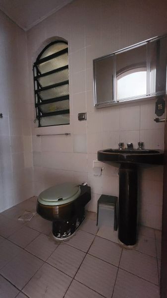 Casa 4 dormitórios no bairro Petrópolis