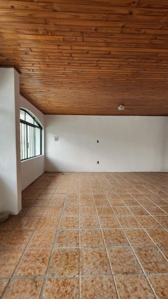 Casa 4 dormitórios no bairro Petrópolis