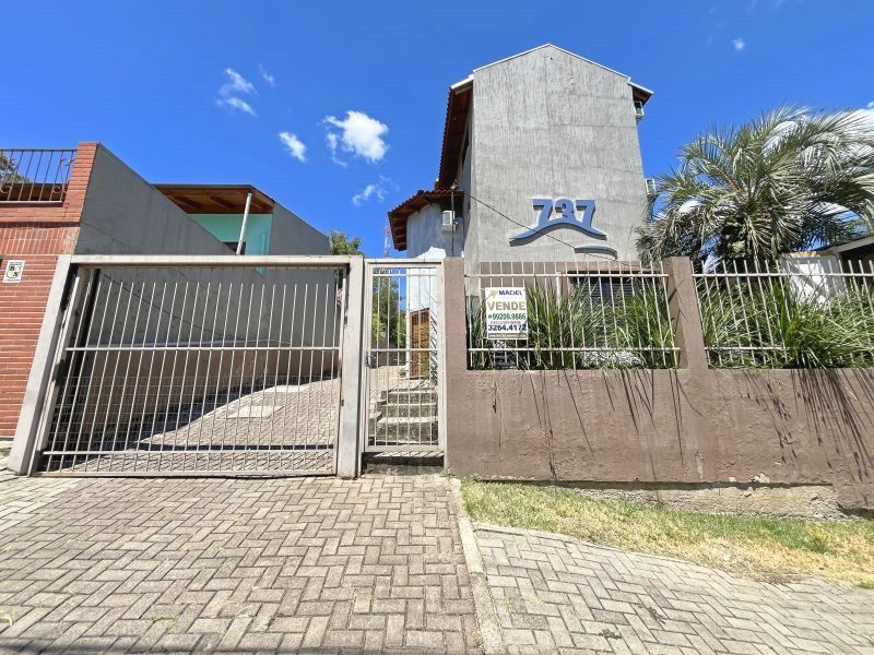 Sobrado 3 dormitórios no bairro Nonoai
