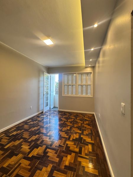 Apartamento 2 dormitórios no bairro Santana
