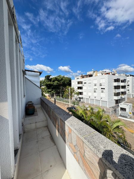 Cobertura 2 dormitórios no bairro Medianeira