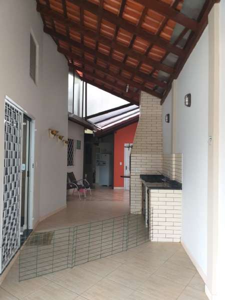 Casa à venda no bairro Centro