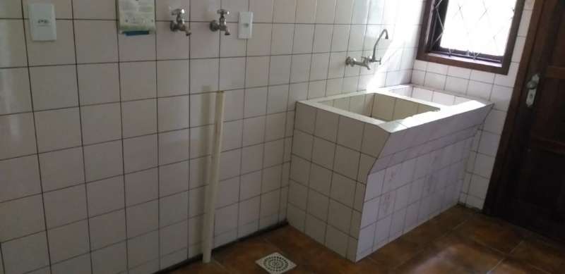 Casa à venda no bairro Centro