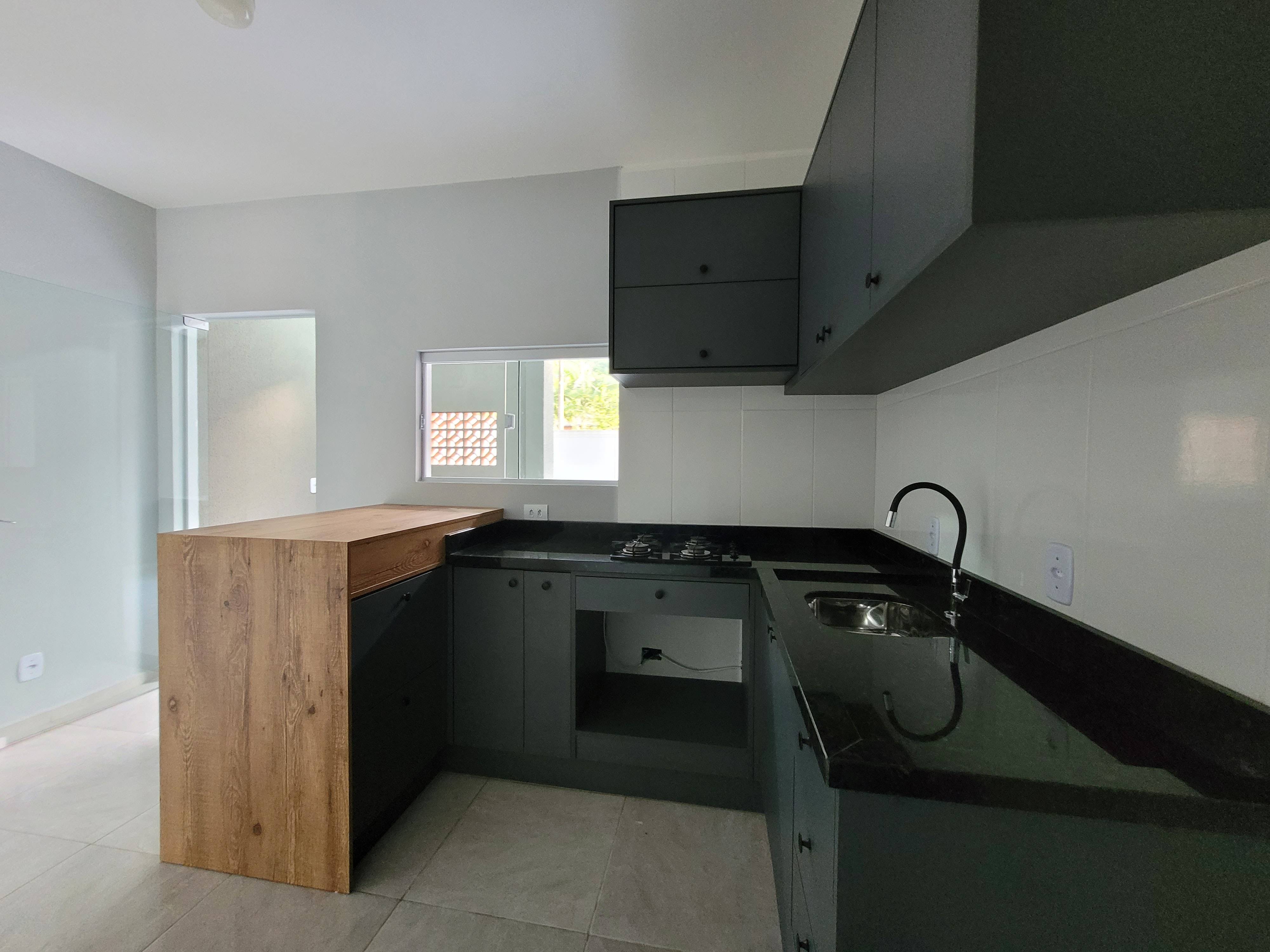 Casas Geminadas à venda no bairro Braço do Ribeirão Cavalo