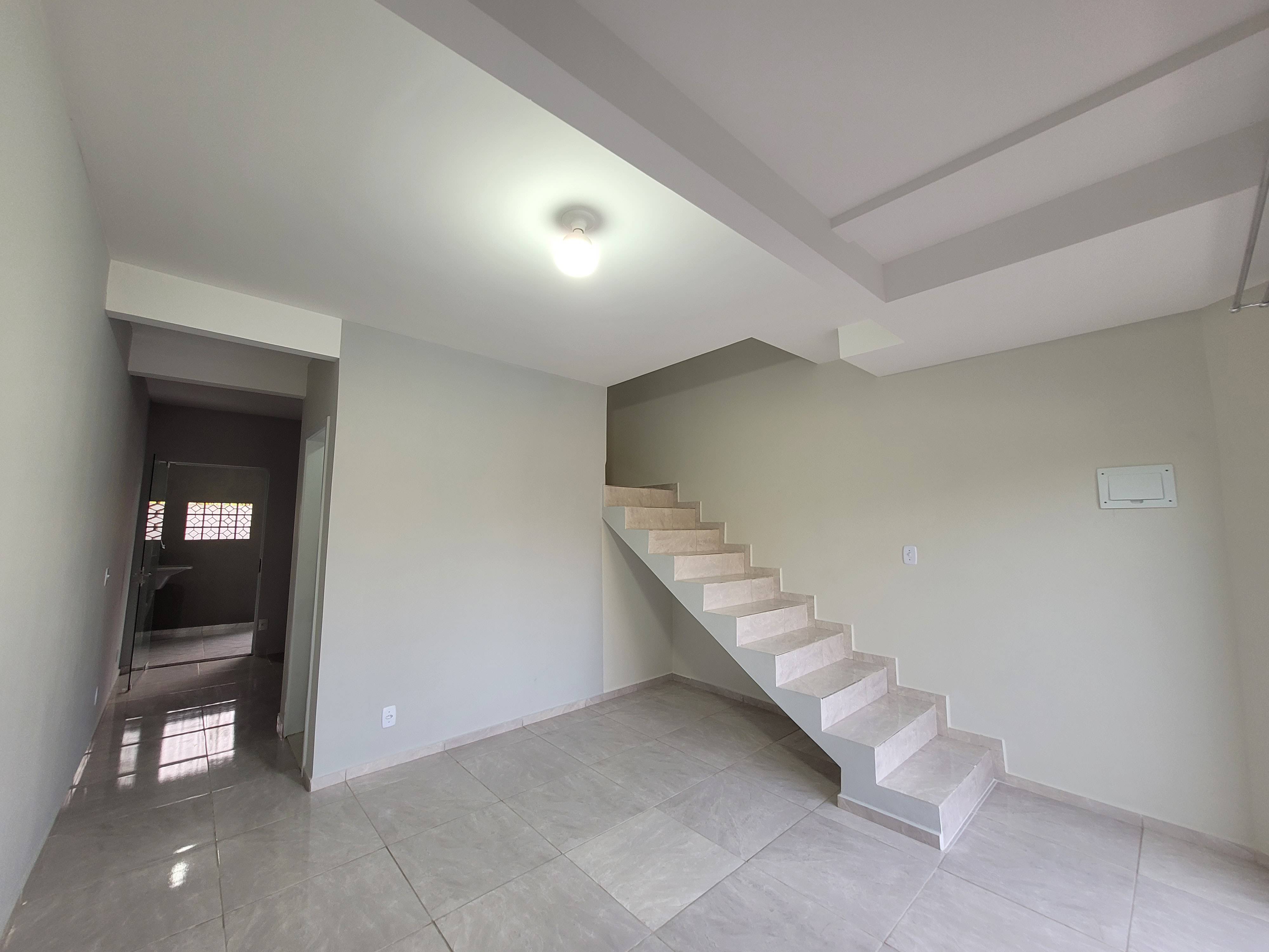 Casas Geminadas à venda no bairro Braço do Ribeirão Cavalo