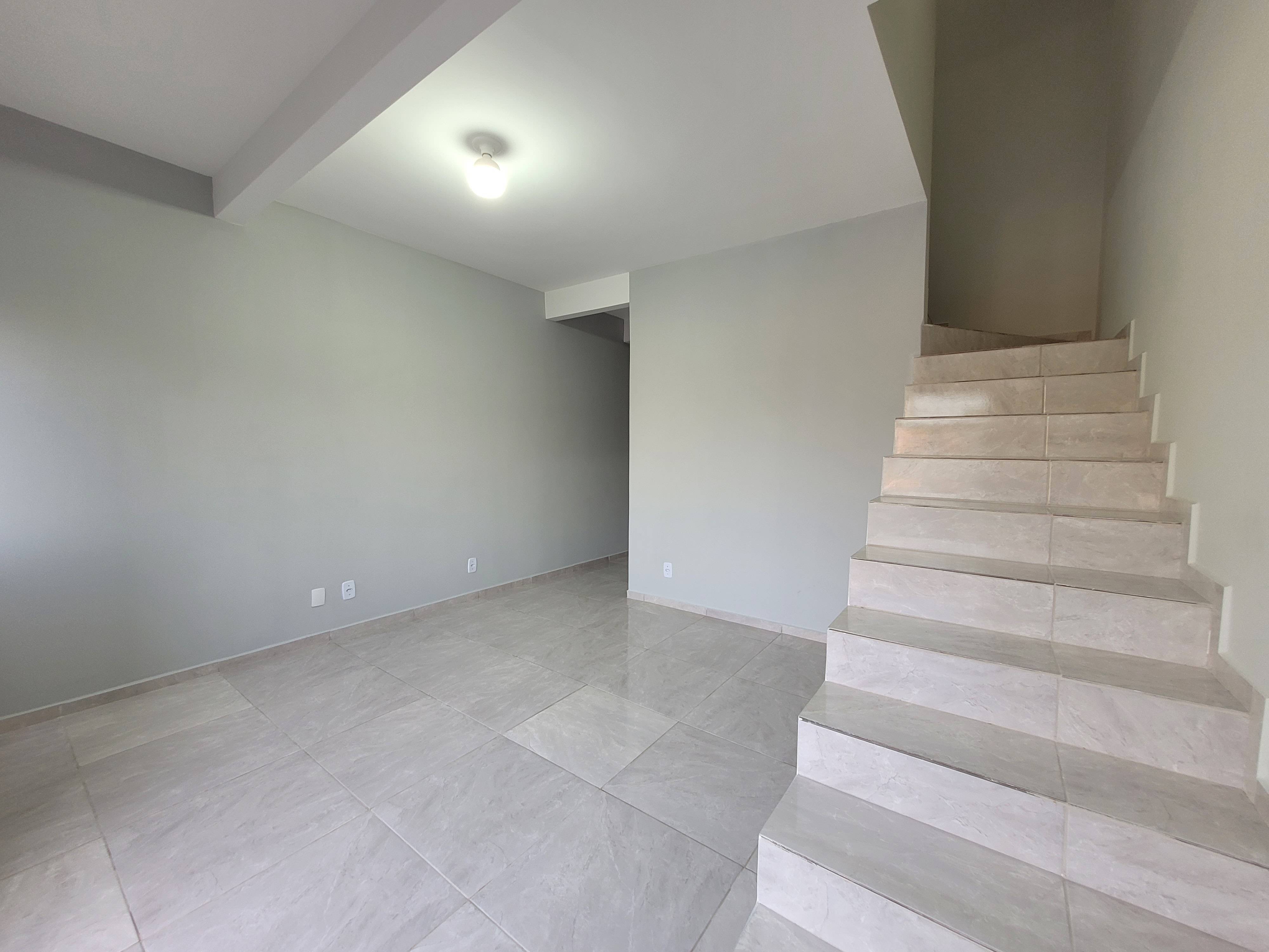 Casas Geminadas à venda no bairro Braço do Ribeirão Cavalo