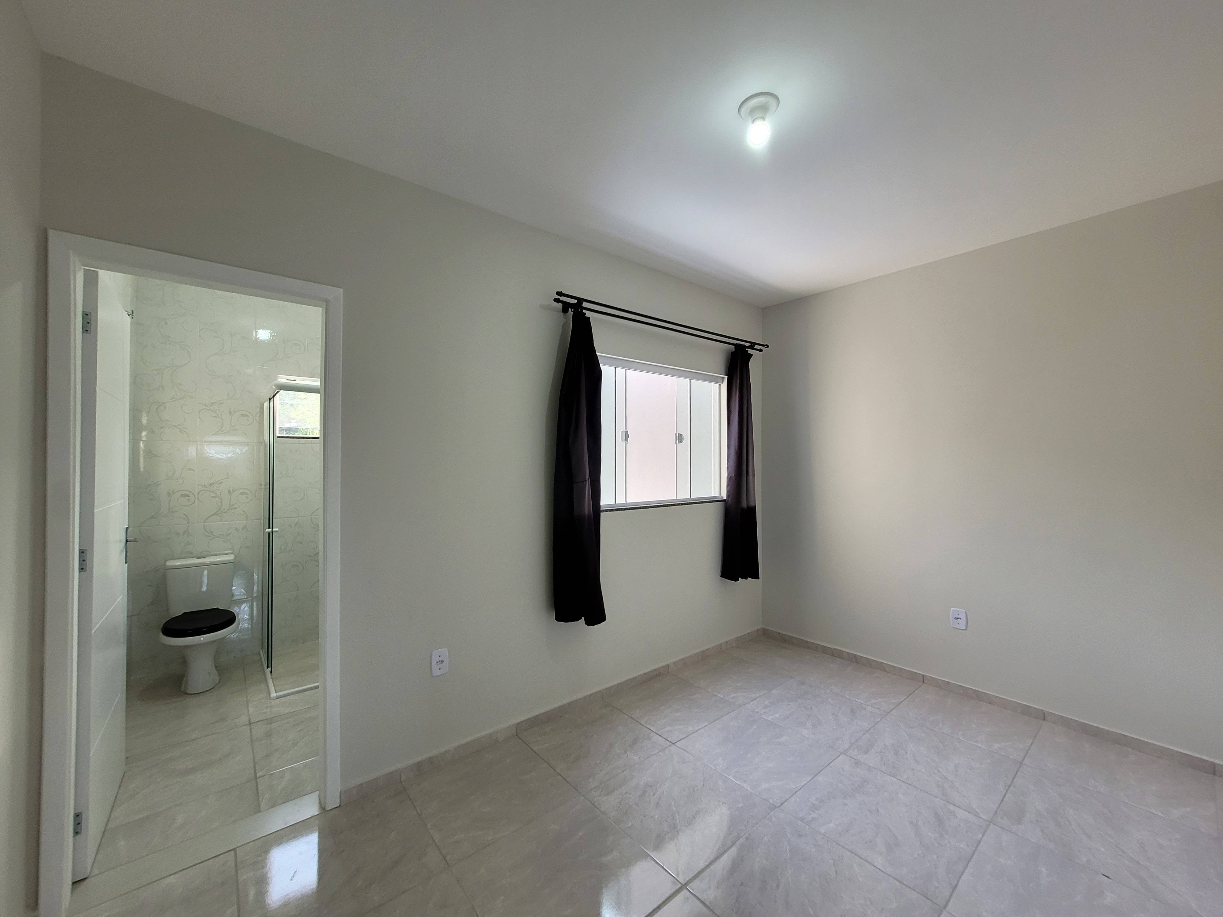 Casas Geminadas à venda no bairro Braço do Ribeirão Cavalo