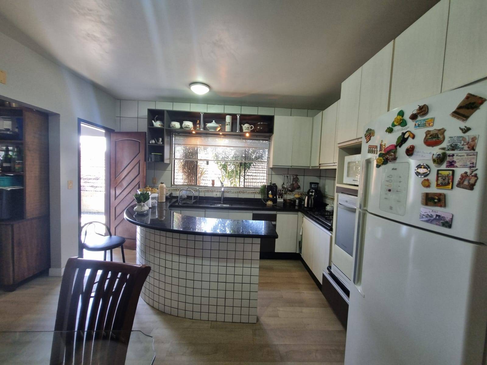 Casa à venda no bairro Barra do Rio Cerro