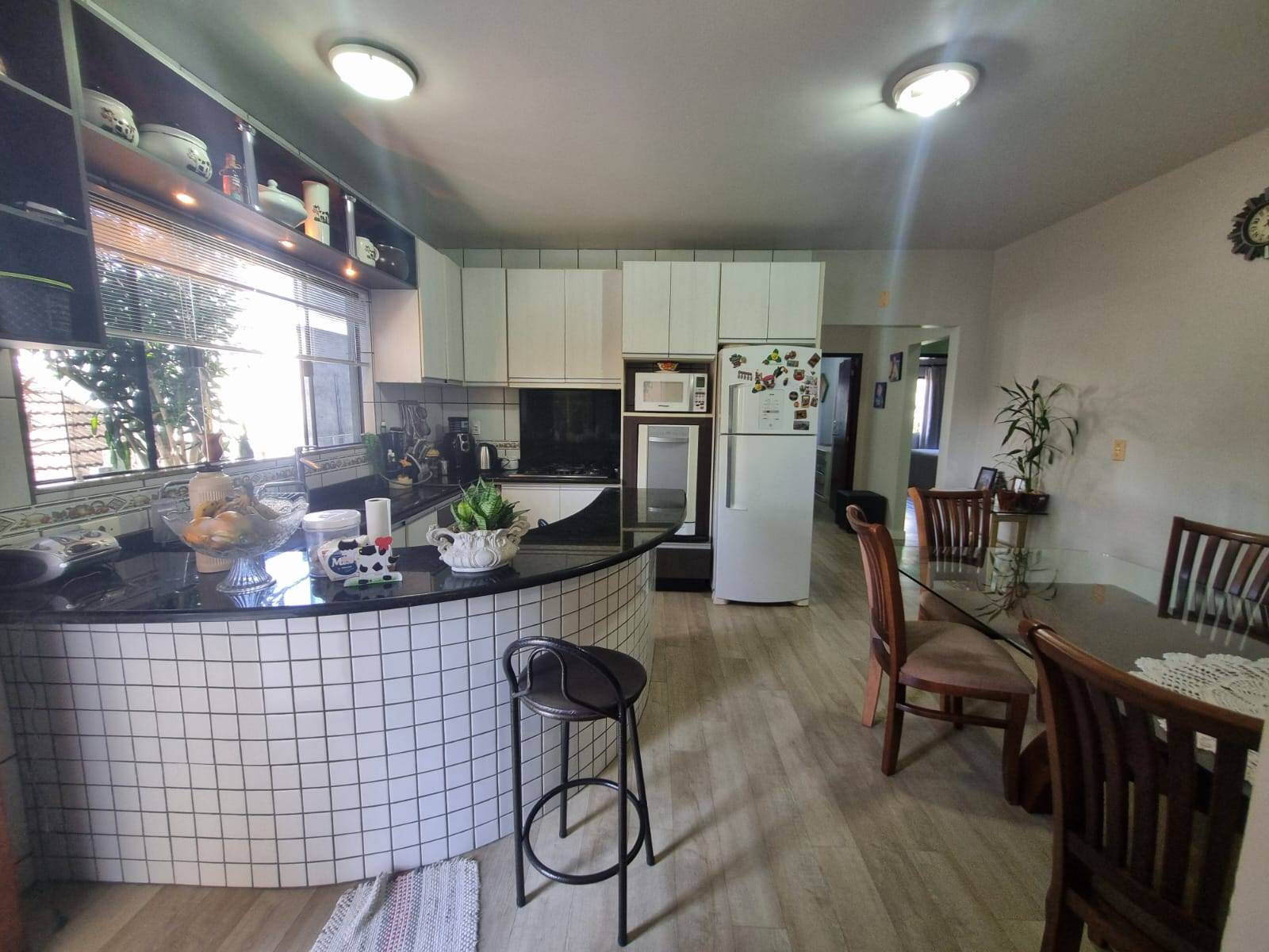 Casa à venda no bairro Barra do Rio Cerro