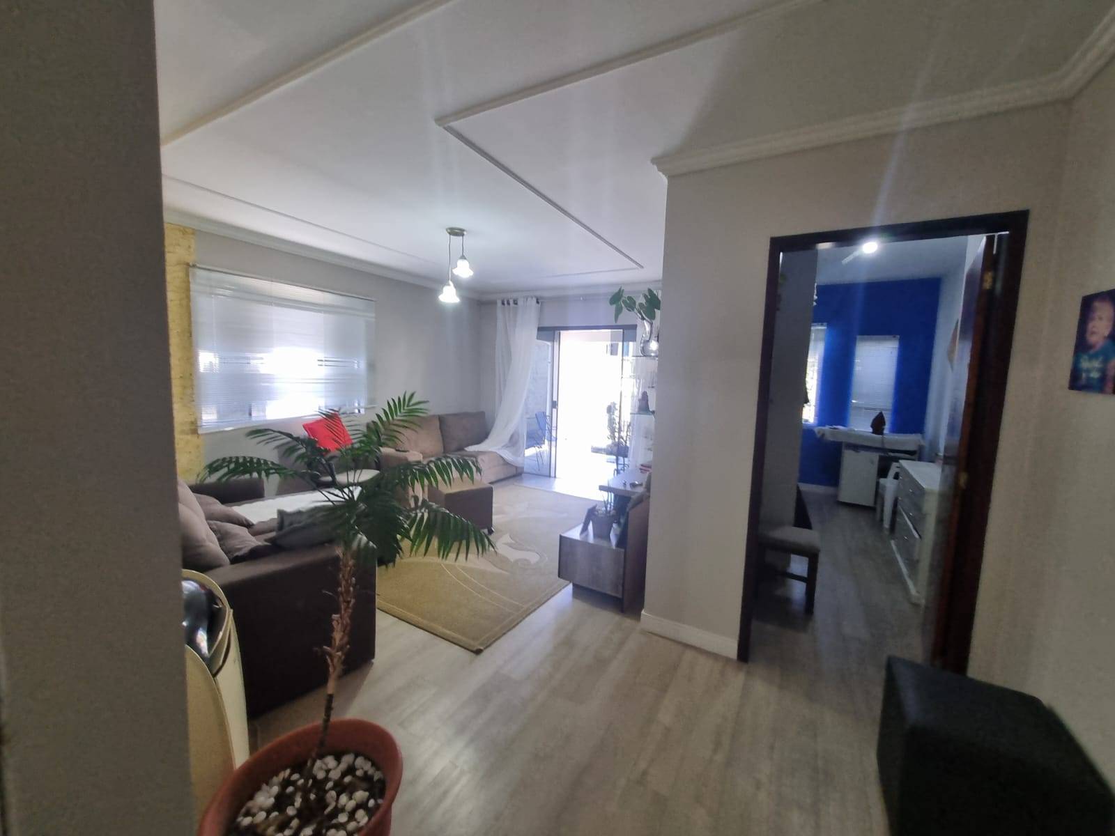 Casa à venda no bairro Barra do Rio Cerro