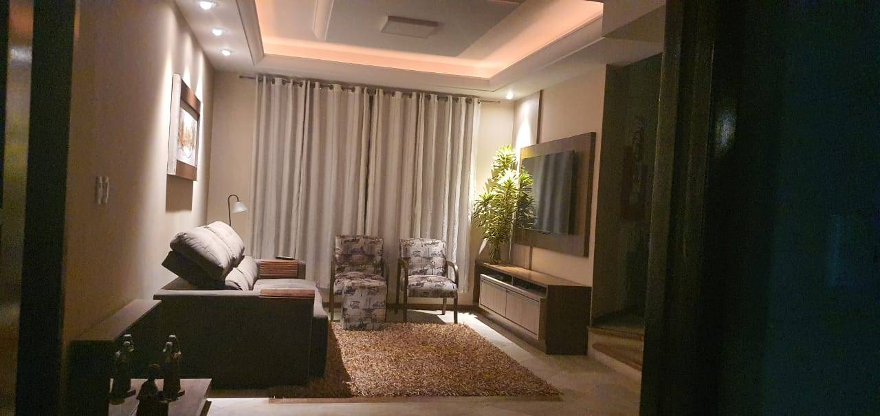 Casa à venda no bairro São Luís