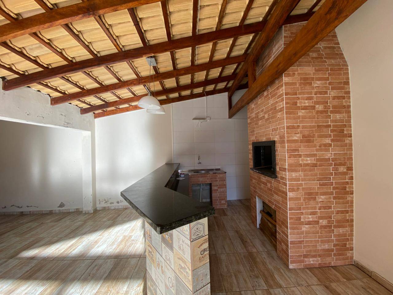 Casa à venda no bairro Vila Lenzi