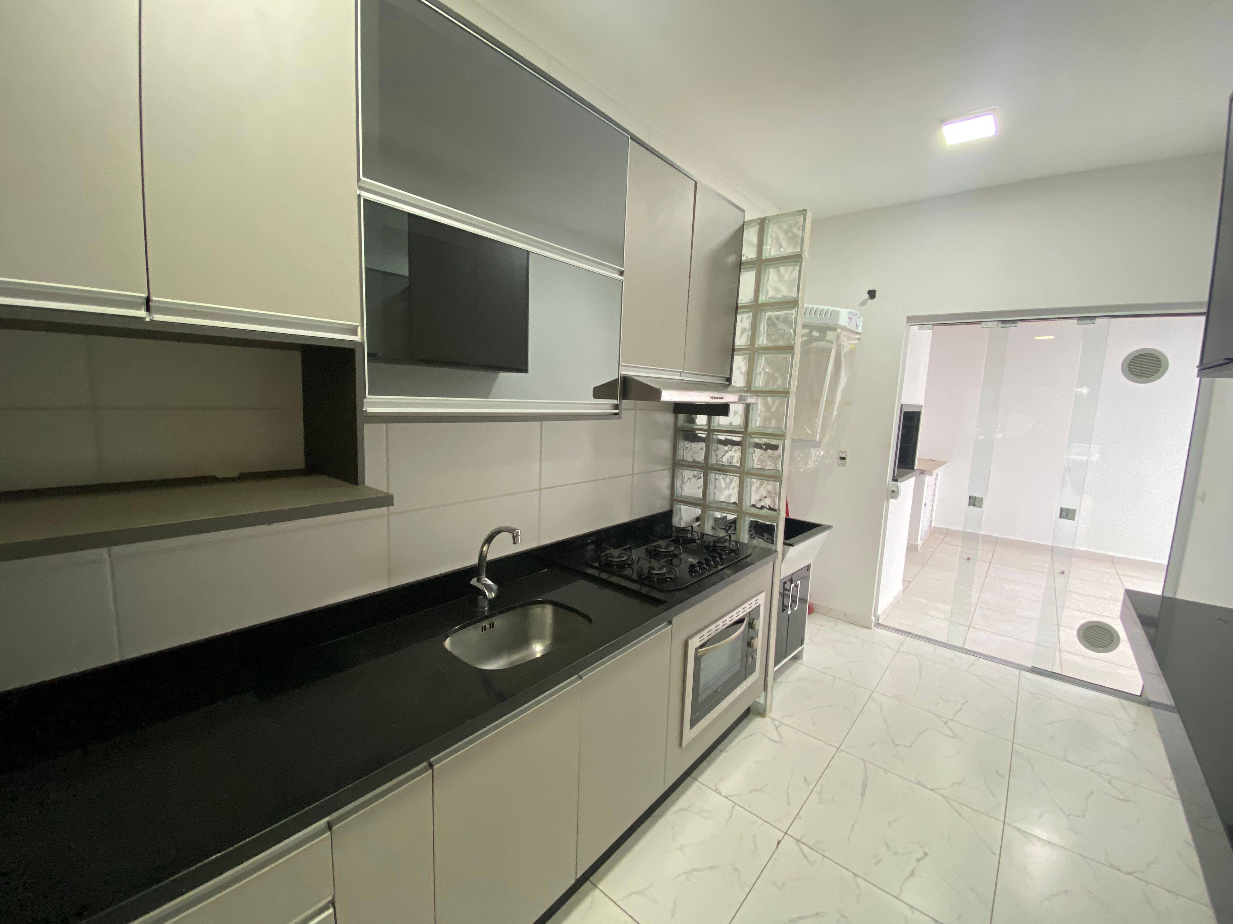 Casas Geminadas à venda no bairro Tifa Martins