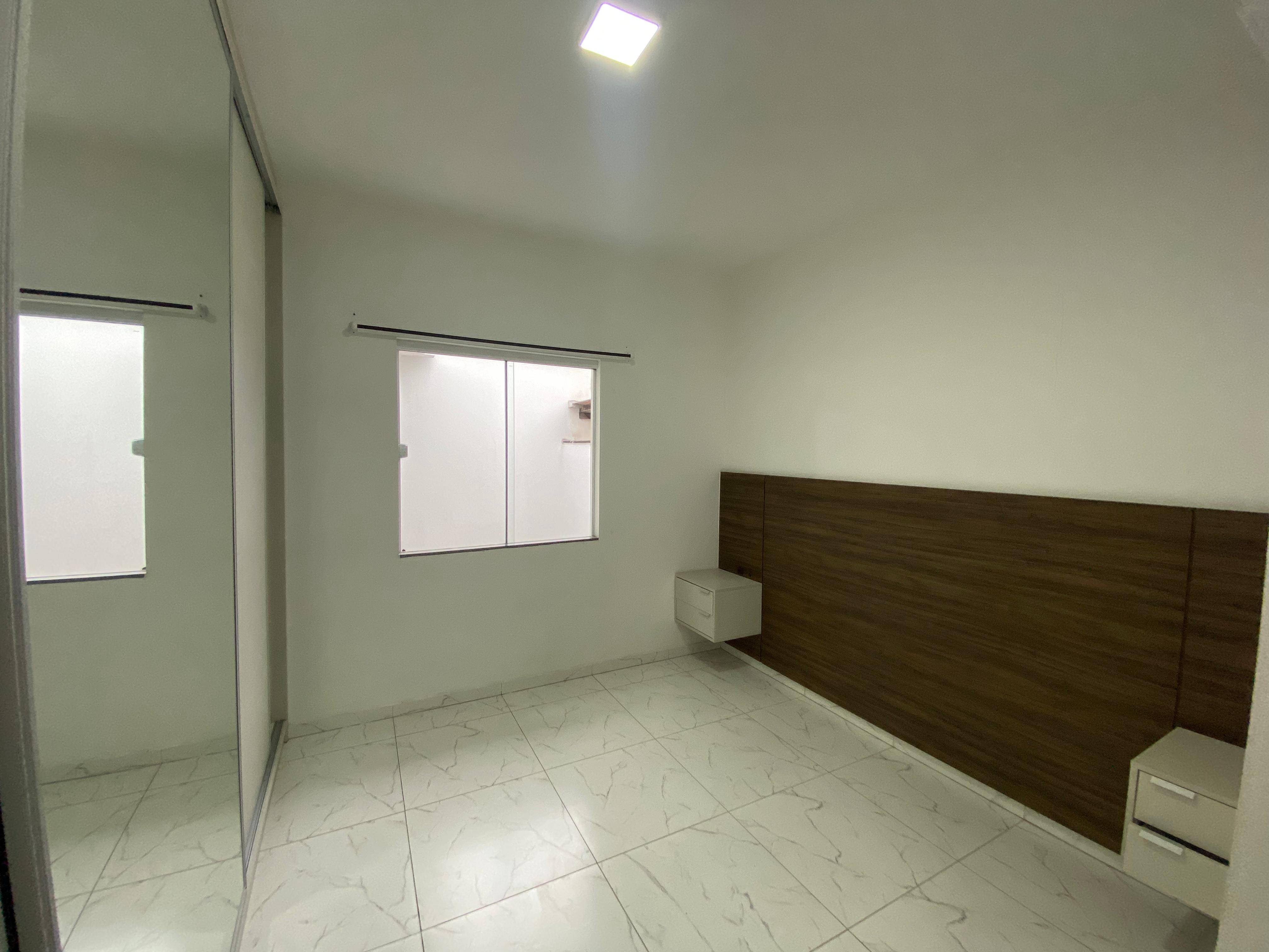 Casas Geminadas à venda no bairro Tifa Martins