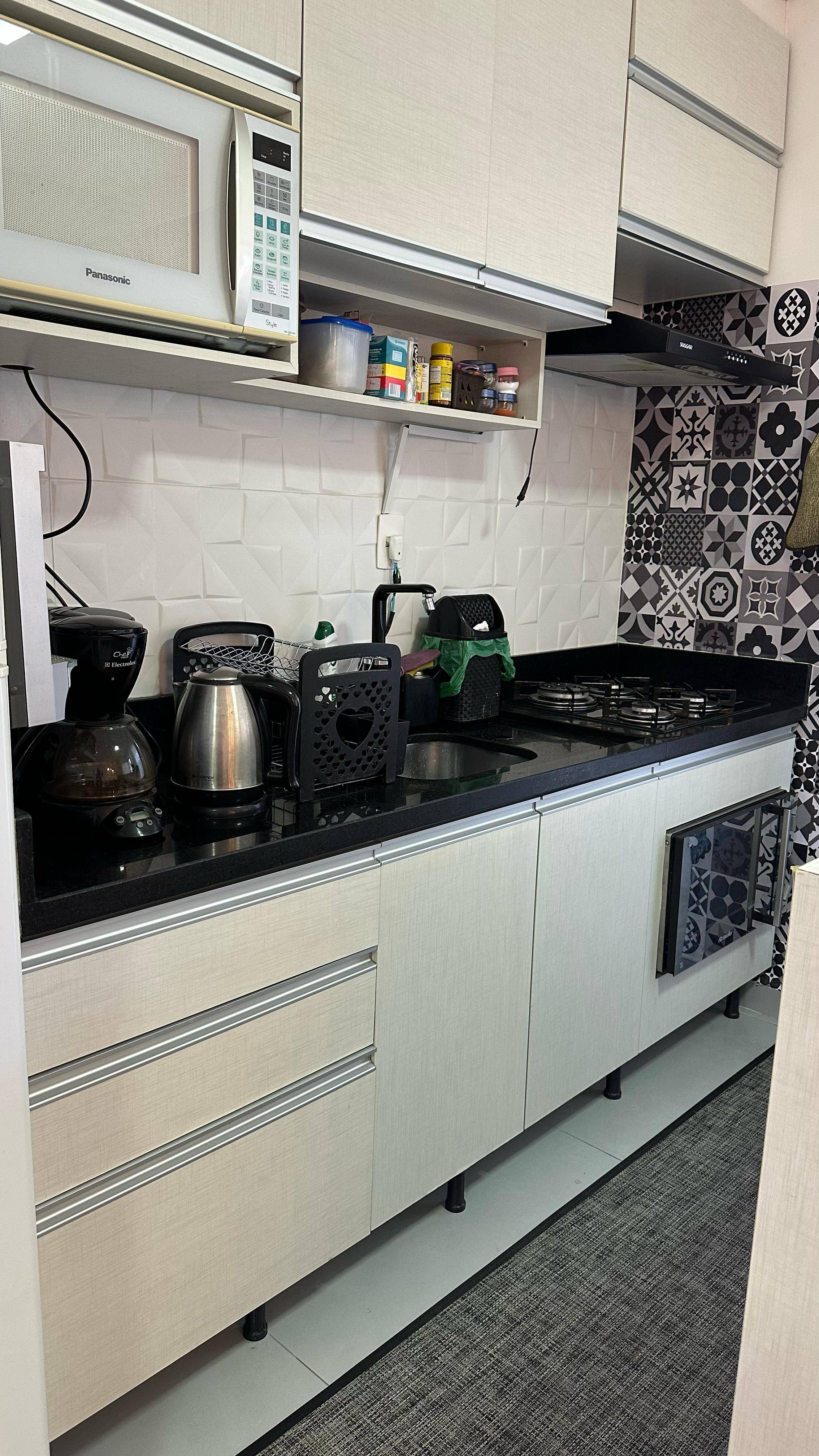 Casas Geminadas à venda no bairro Rau