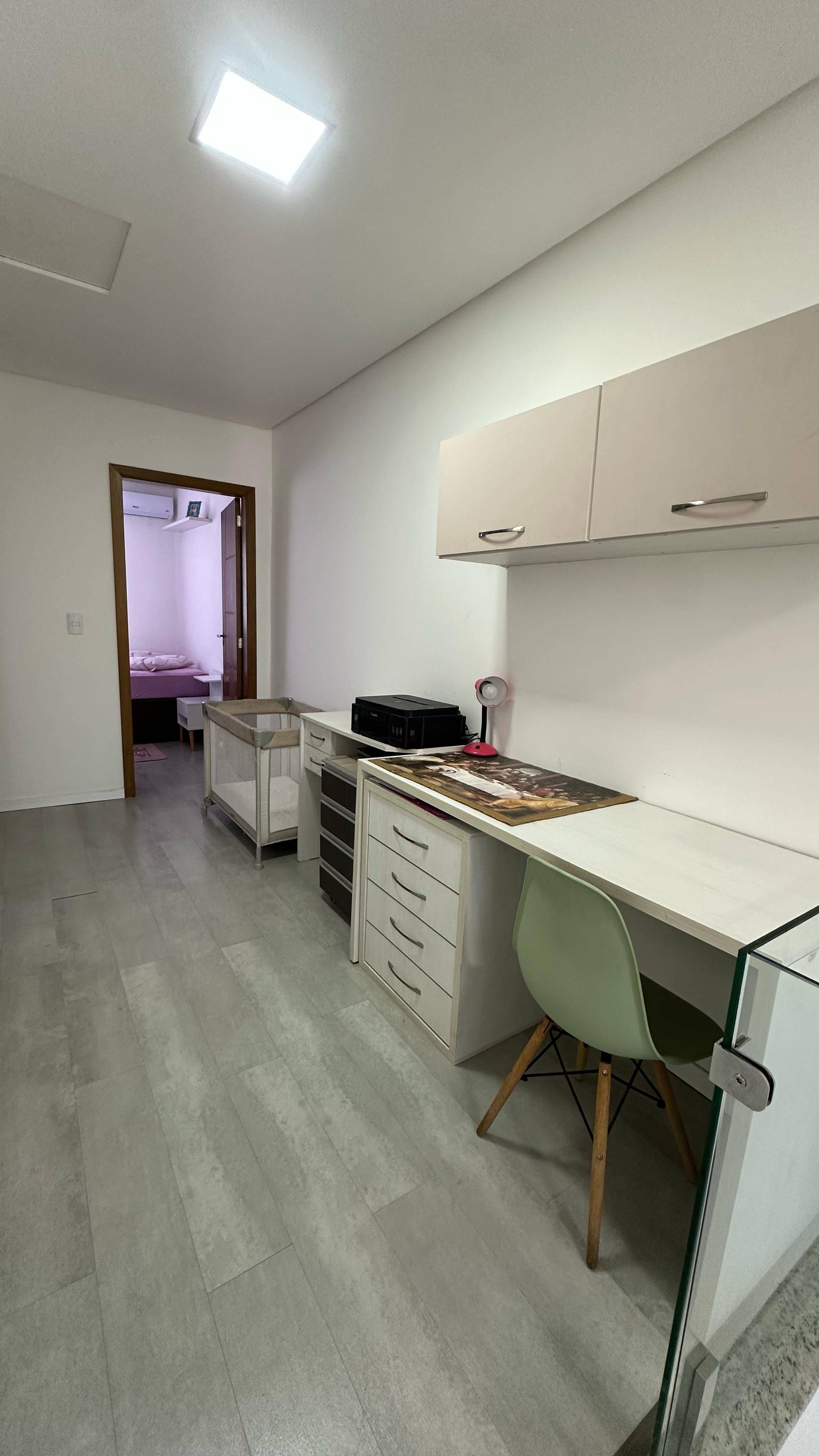 Casas Geminadas à venda no bairro Rau