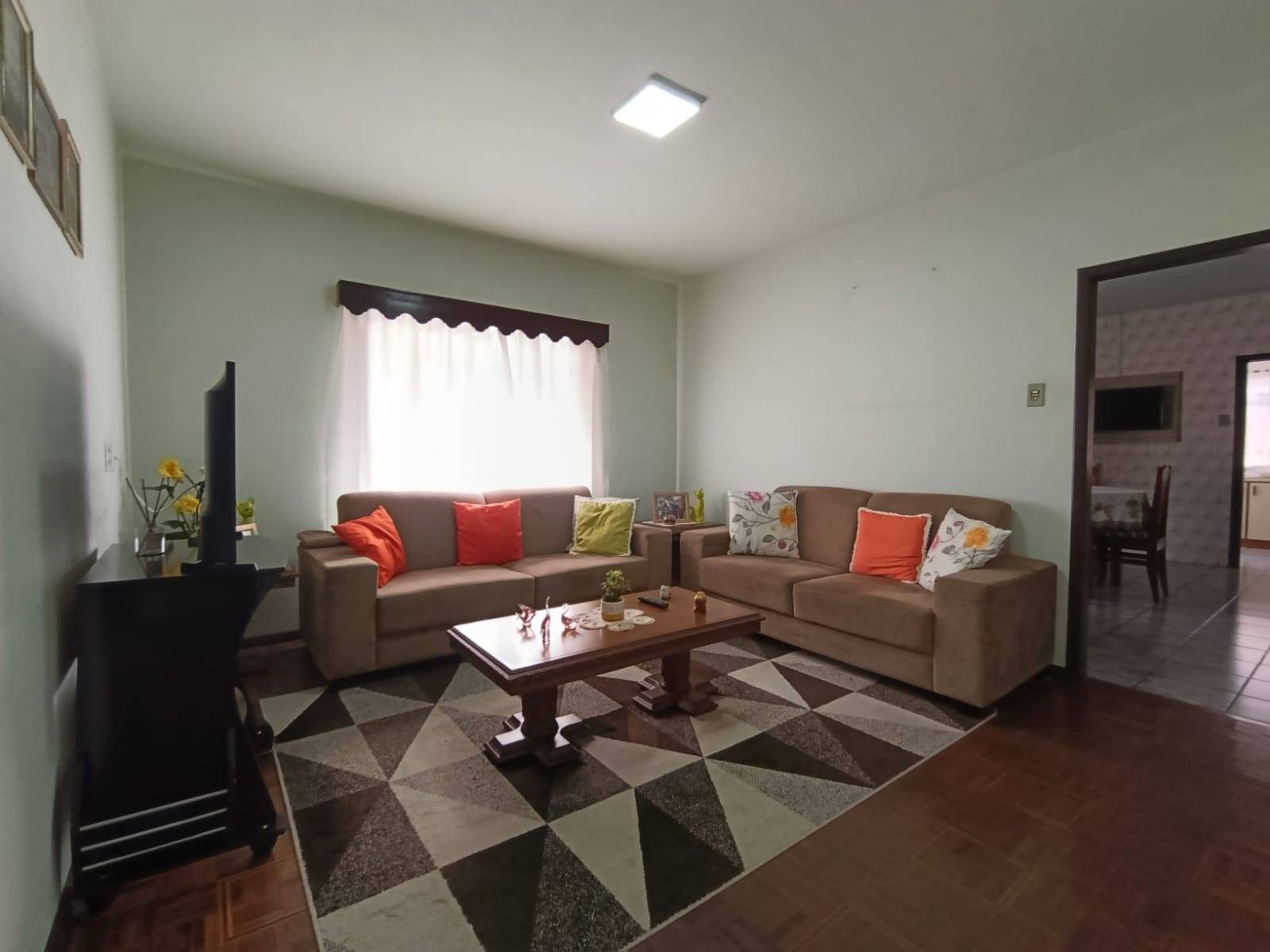 Casa à venda no bairro Centro