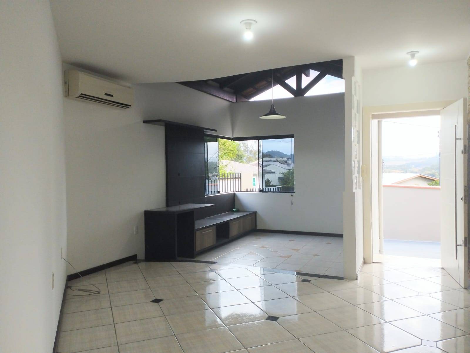 Casa à venda no bairro Amizade