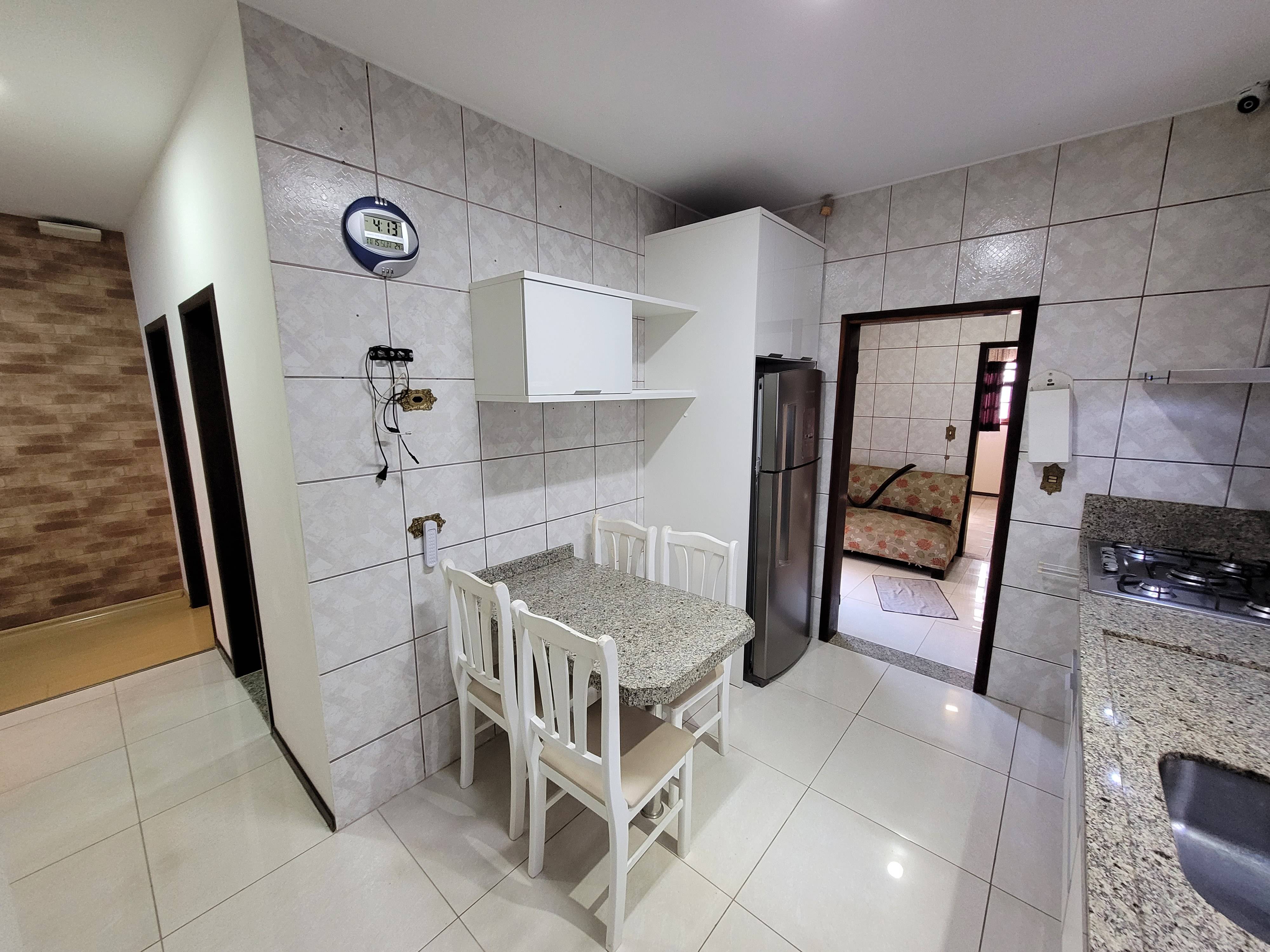 Casa à venda no bairro Barra do Rio Cerro