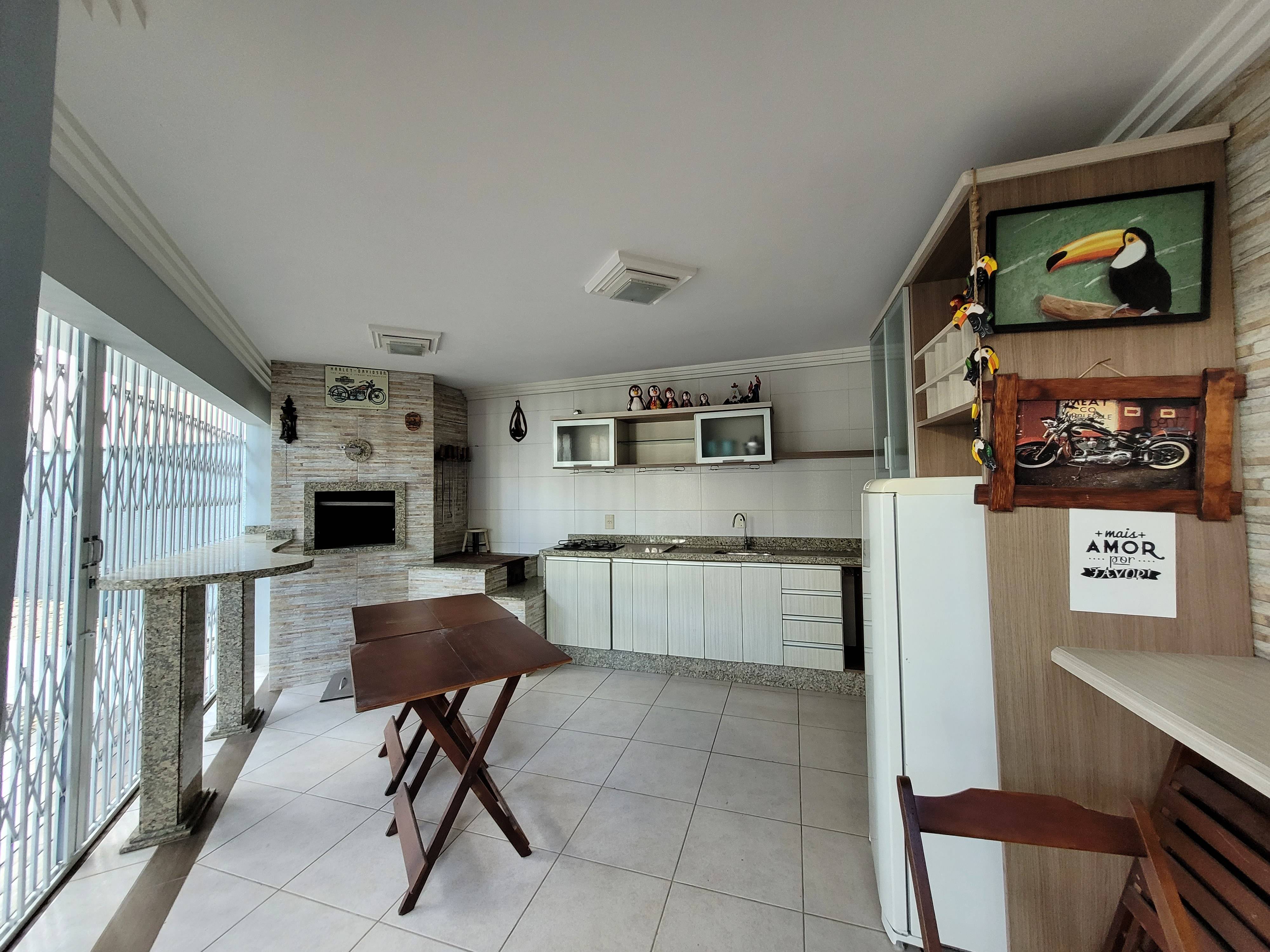 Casa à venda no bairro Ilha da Figueira