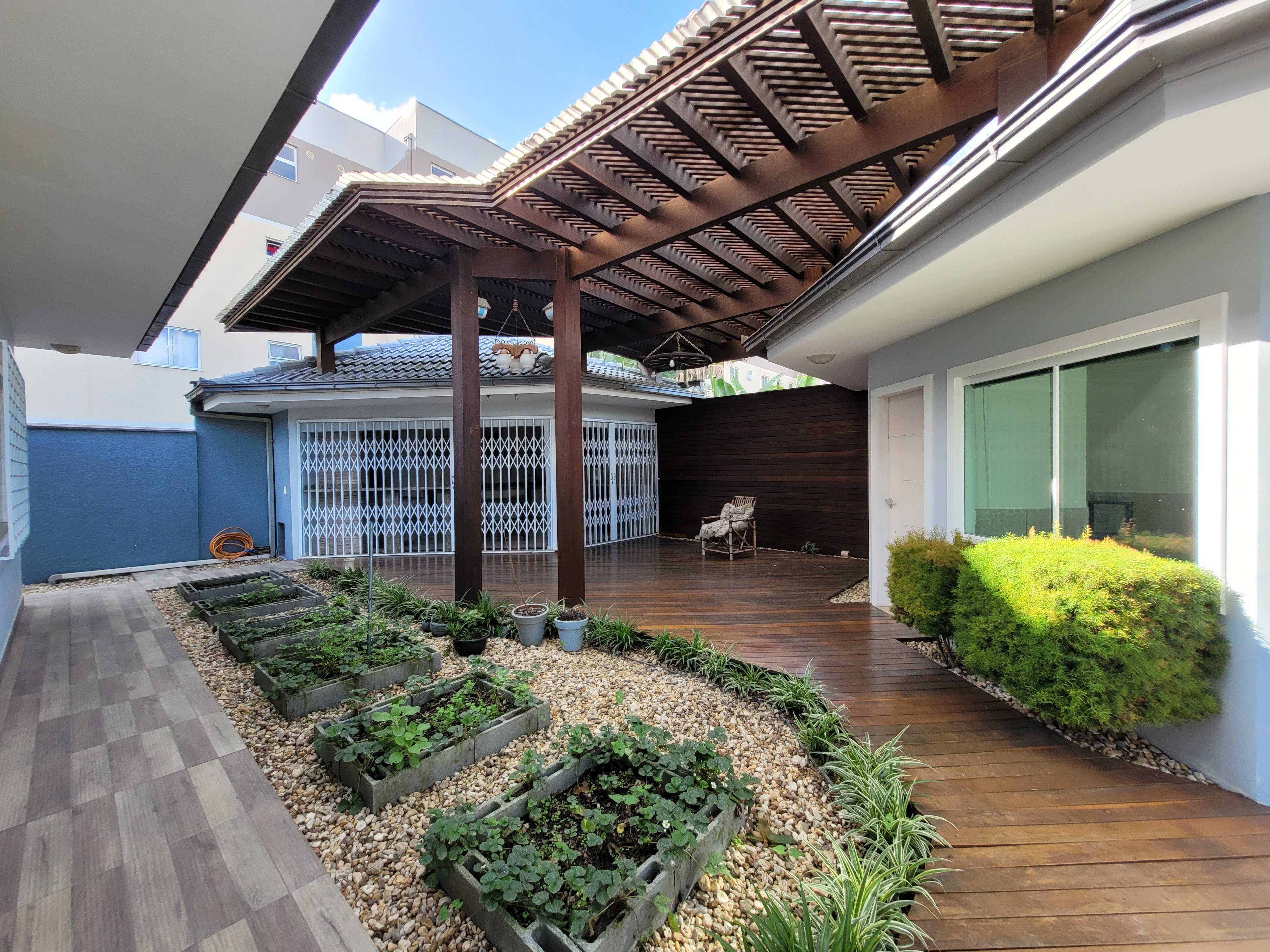 Casa à venda no bairro Ilha da Figueira