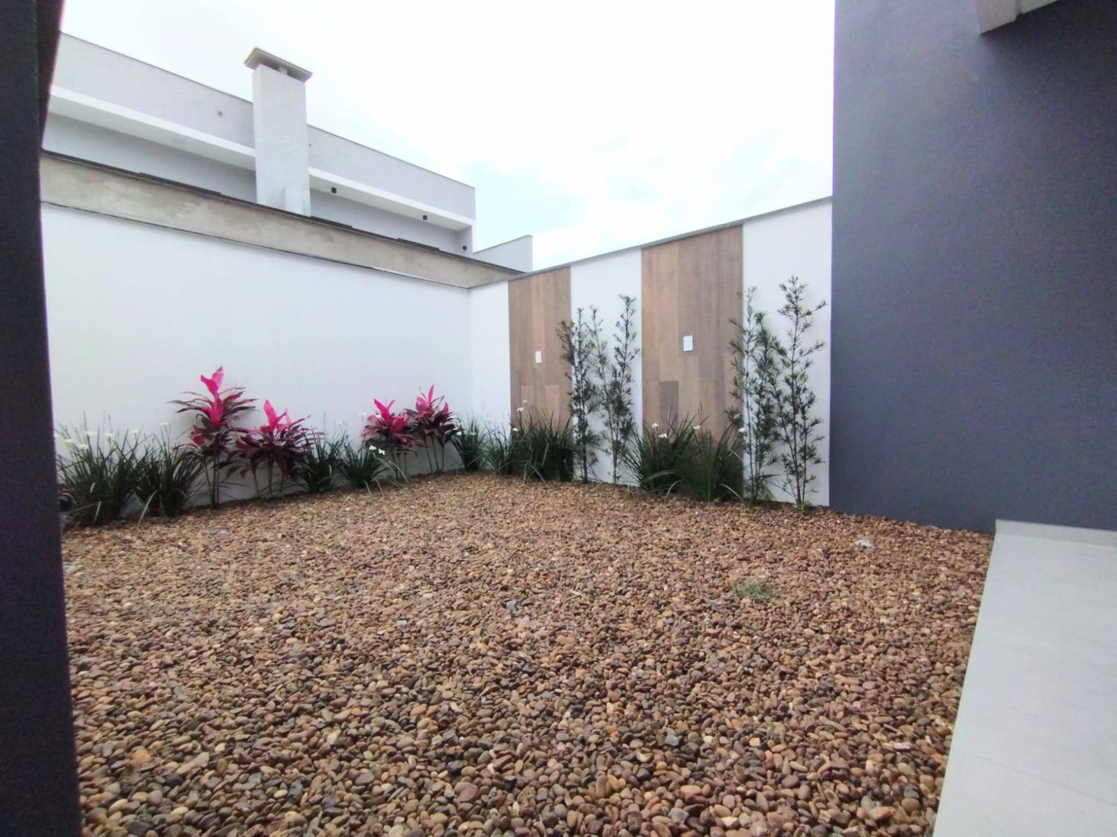 Casas Geminadas à venda no bairro Ilha da Figueira