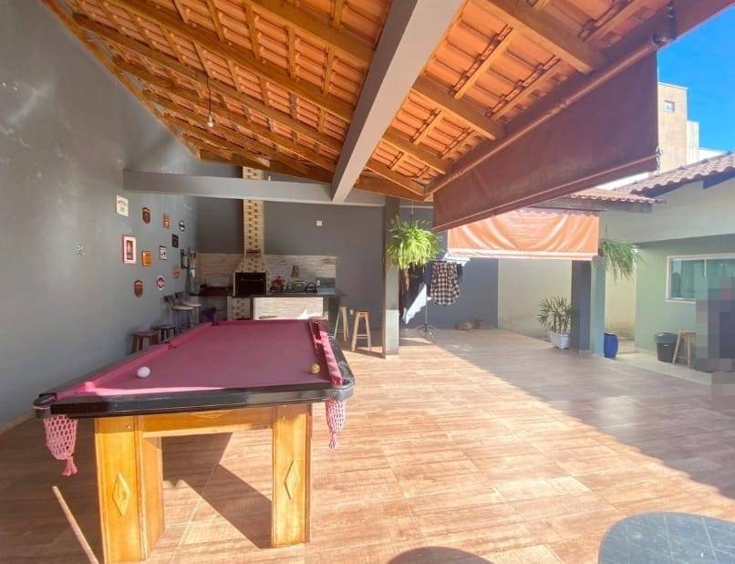 Casa à venda no bairro Vila Lenzi