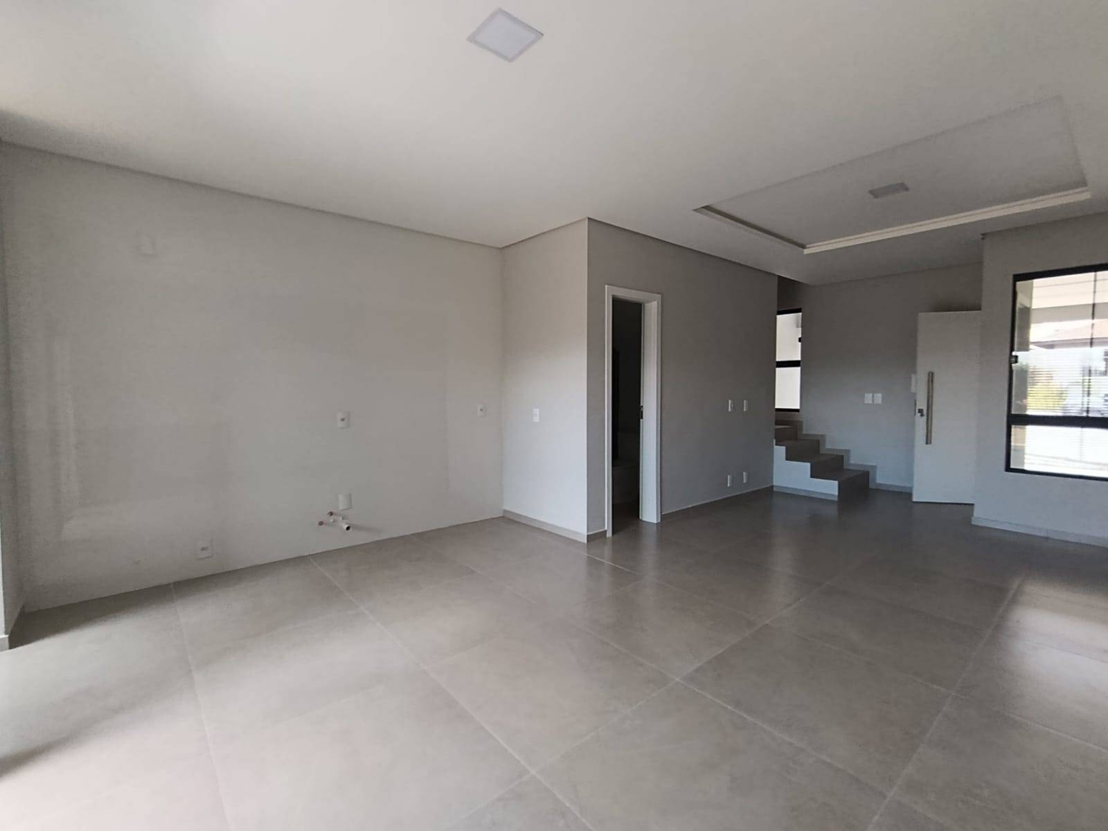 Casas Geminadas à venda no bairro Tifa Martins