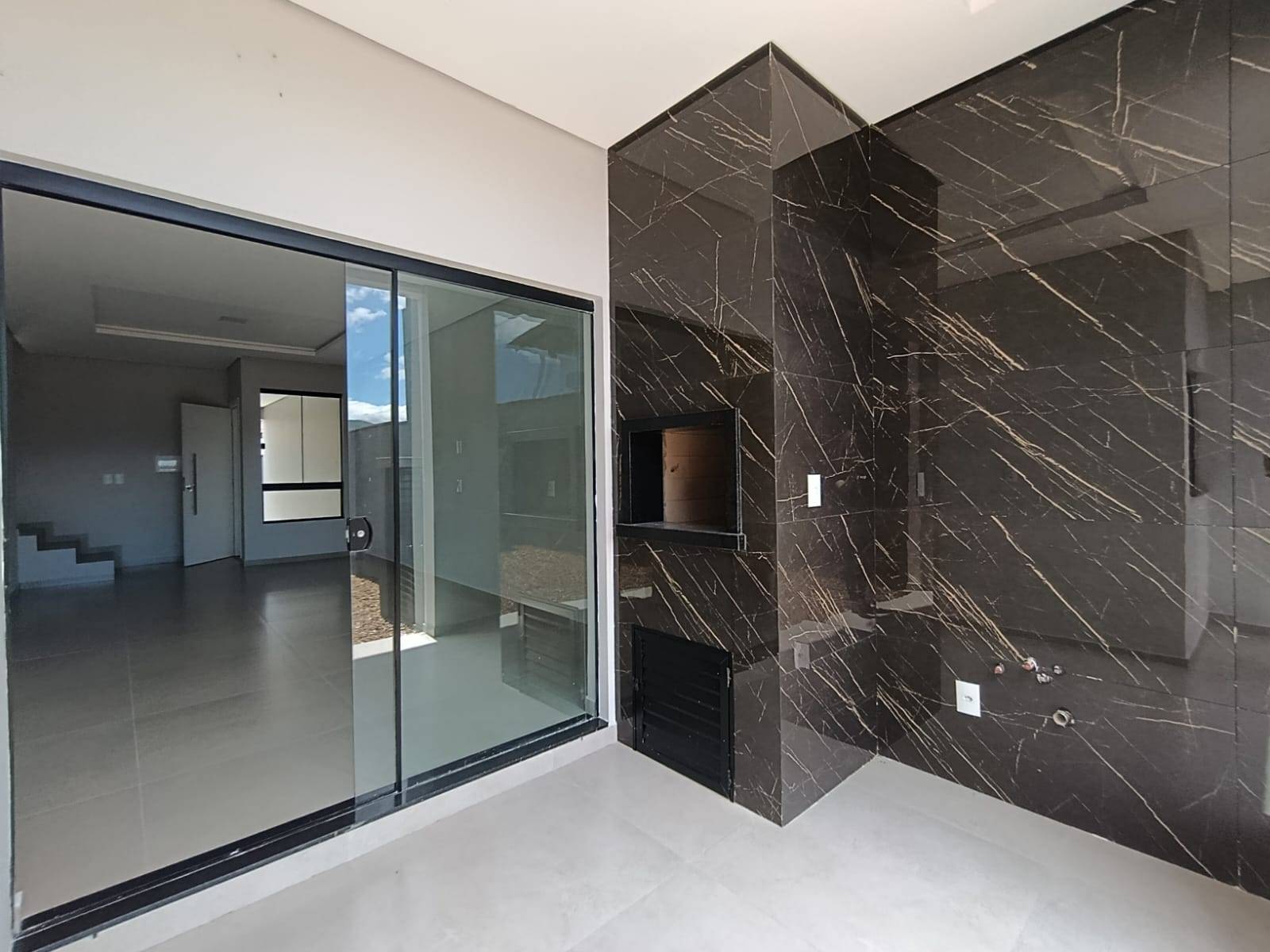 Casas Geminadas à venda no bairro Tifa Martins