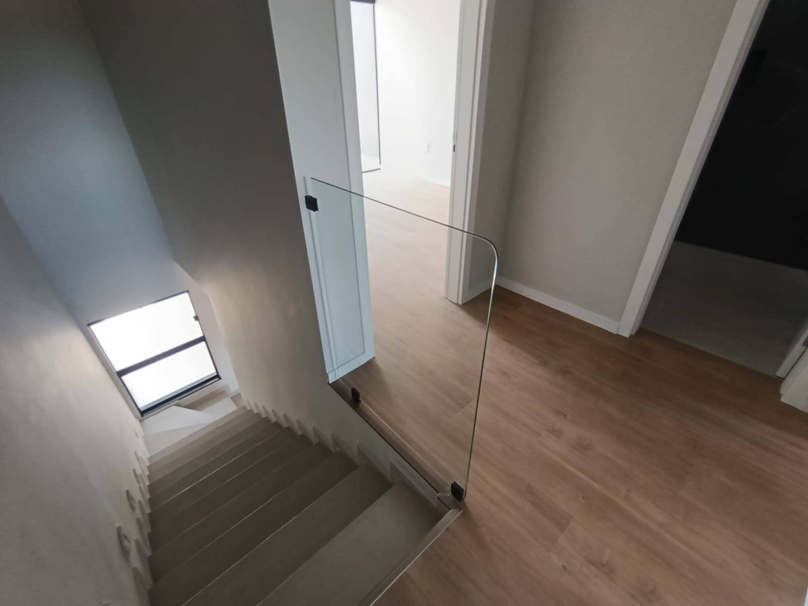 Casas Geminadas à venda no bairro Tifa Martins