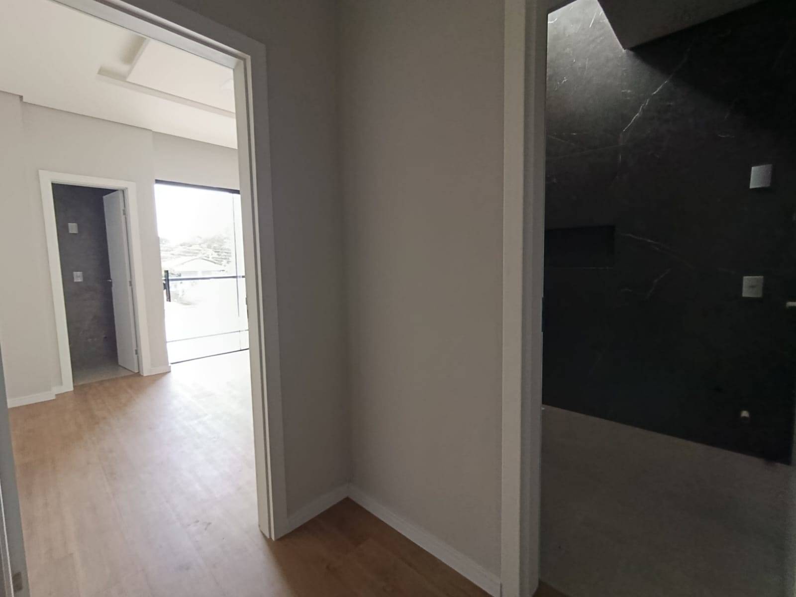 Casas Geminadas à venda no bairro Tifa Martins