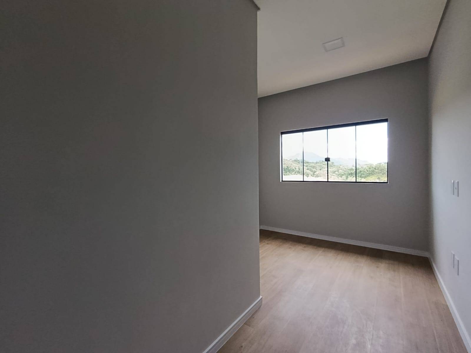 Casas Geminadas à venda no bairro Tifa Martins