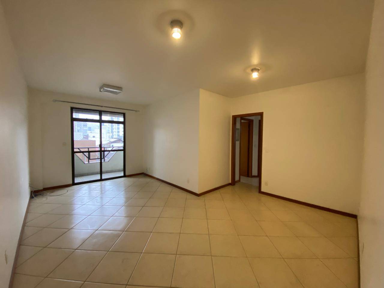 Apartamento à venda no bairro Centro