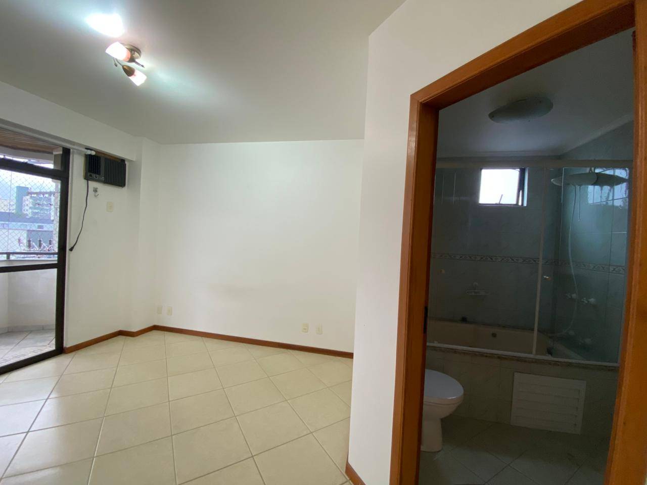 Apartamento à venda no bairro Centro