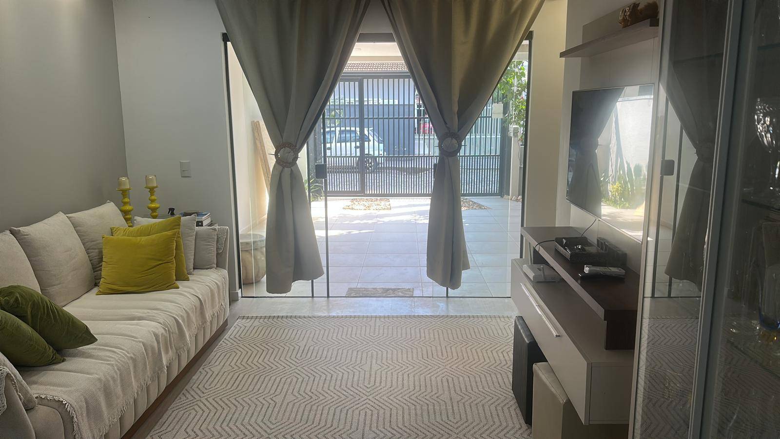 Casas Geminadas à venda no bairro Centro