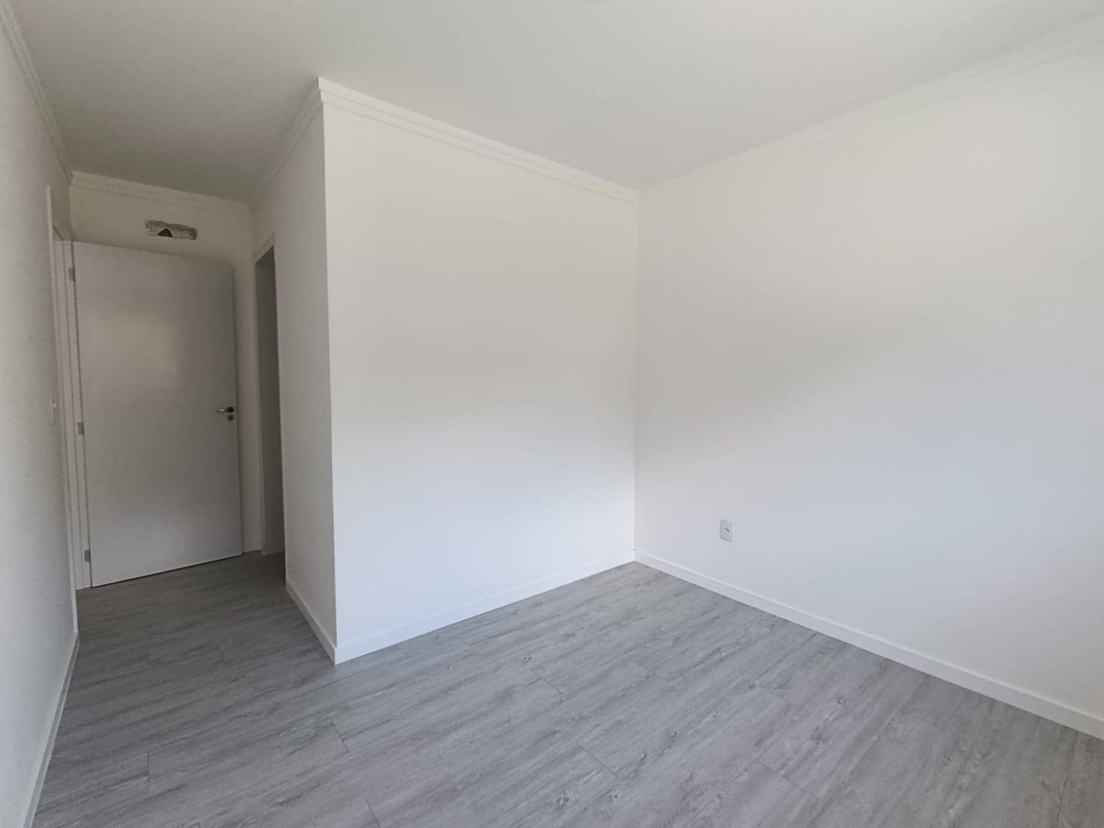 Casas Geminadas à venda no bairro São Luís