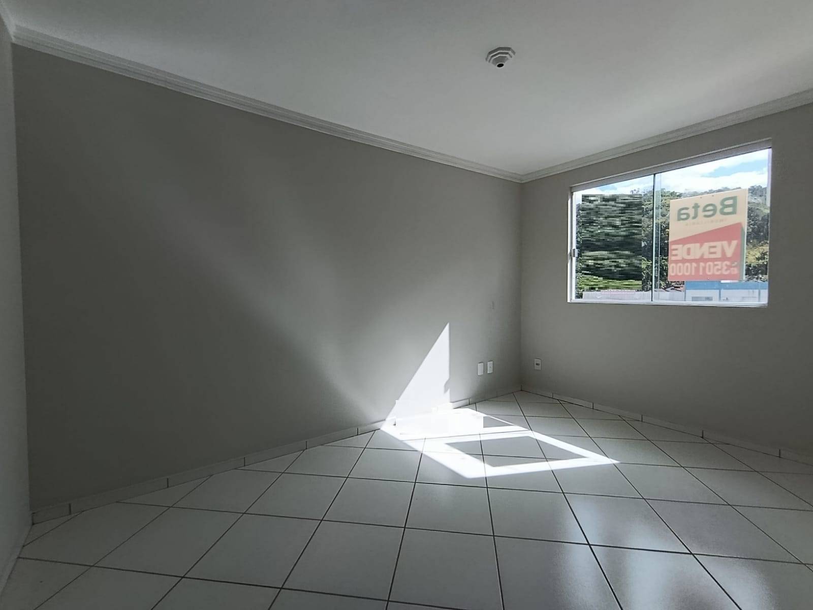 Apartamento à venda no bairro Barra do Rio Cerro