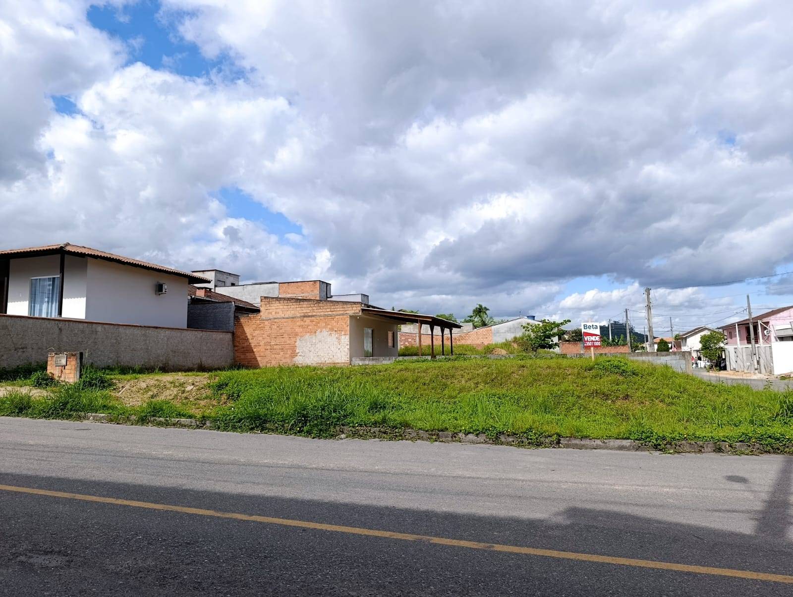 Terreno à venda no bairro Jaraguá 99