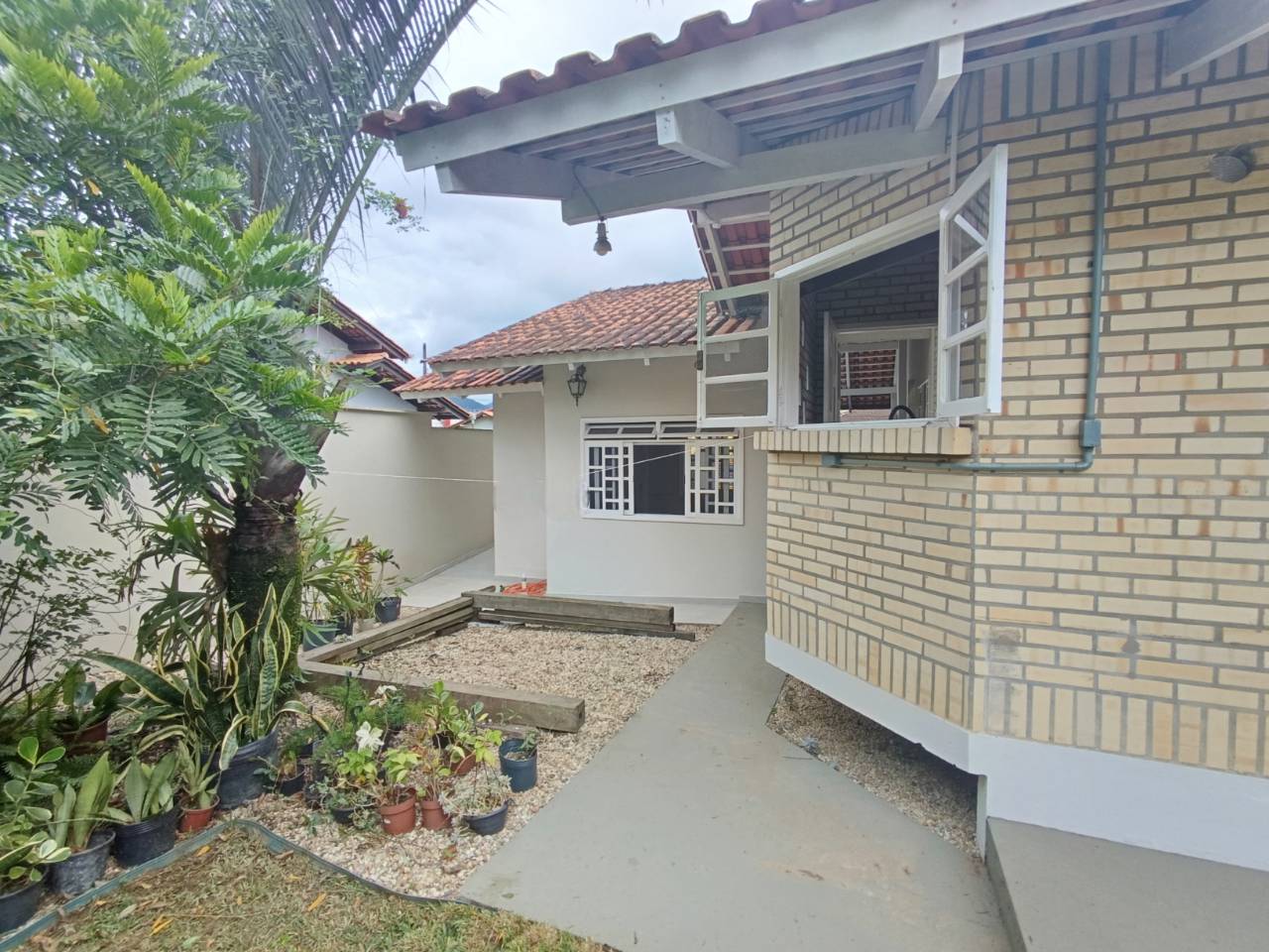 Casa à venda no bairro Amizade