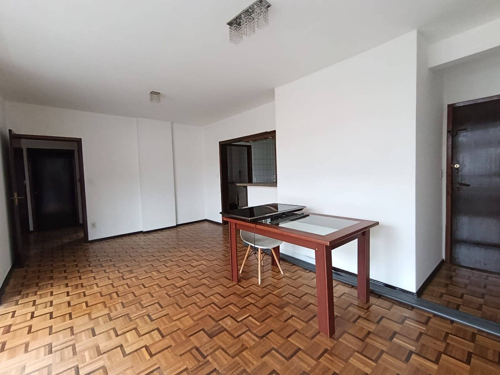 Apartamento à venda no bairro Centro