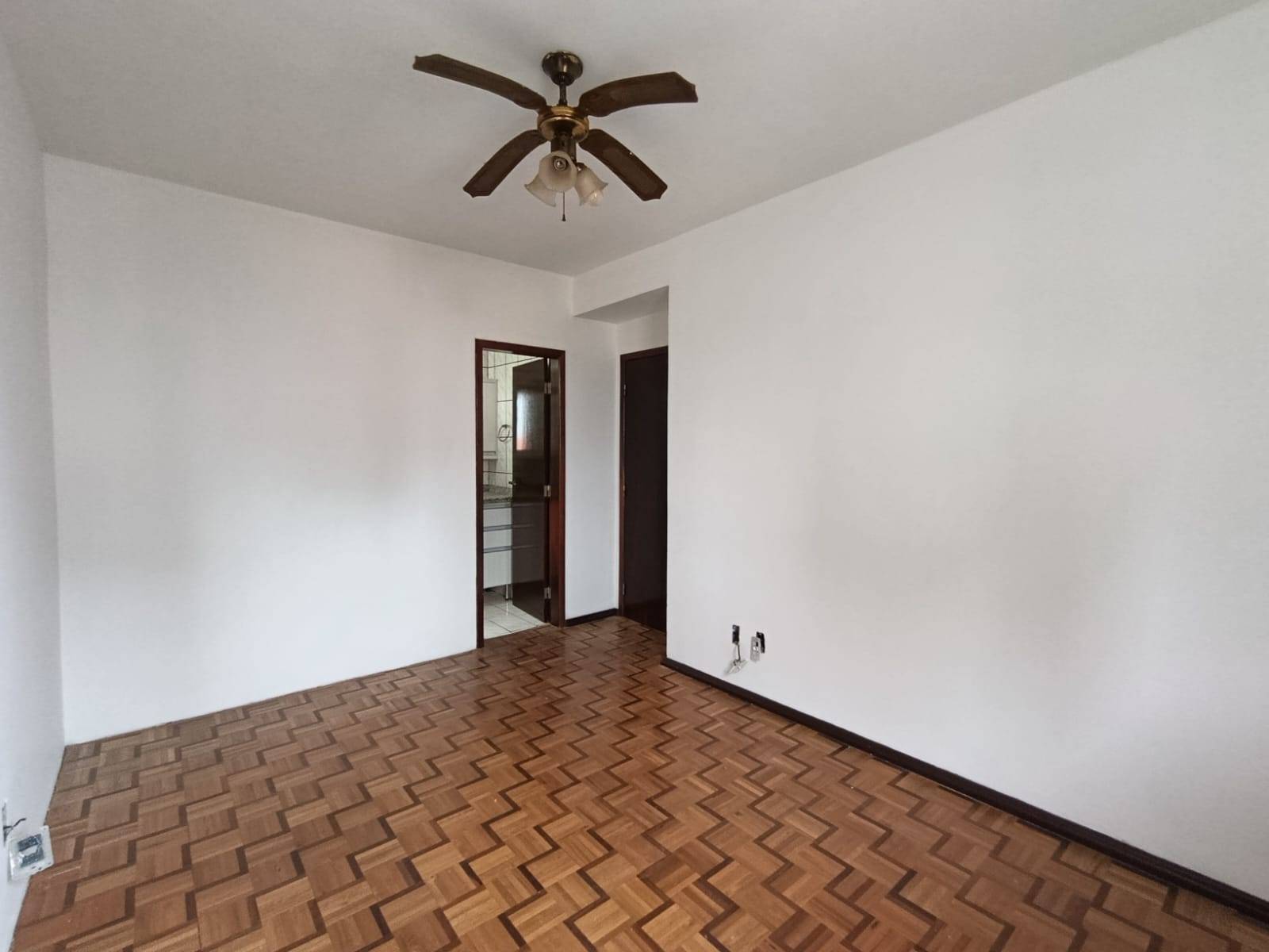 Apartamento à venda no bairro Centro