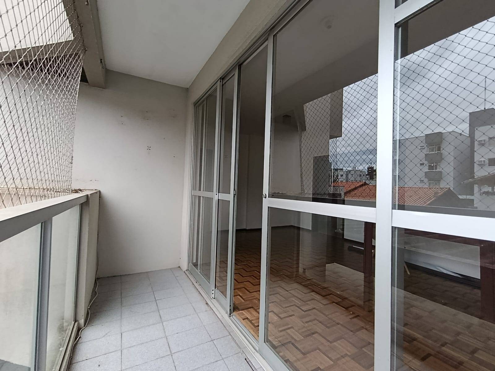Apartamento à venda no bairro Centro