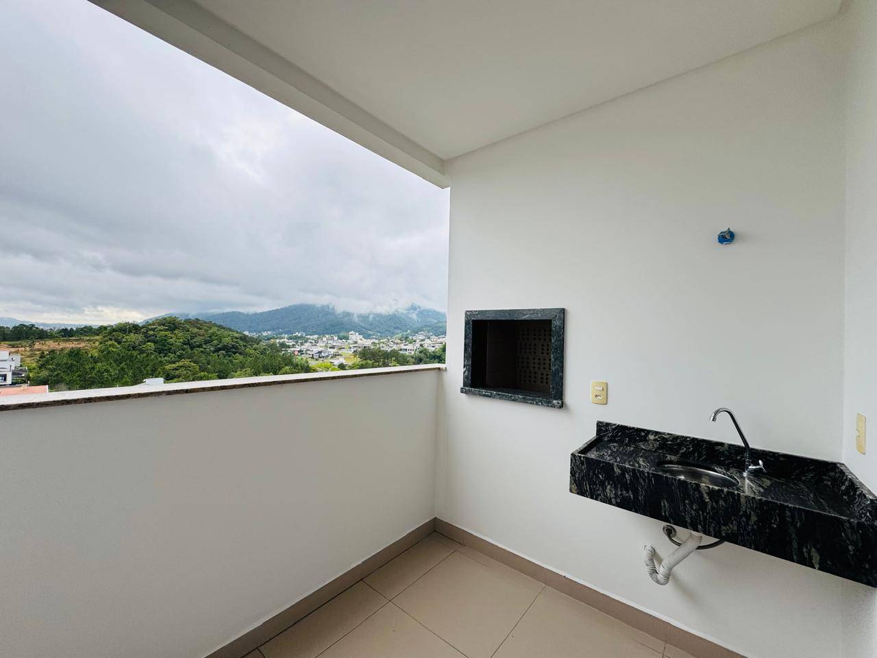 Apartamento à venda no bairro Jaraguá Esquerdo