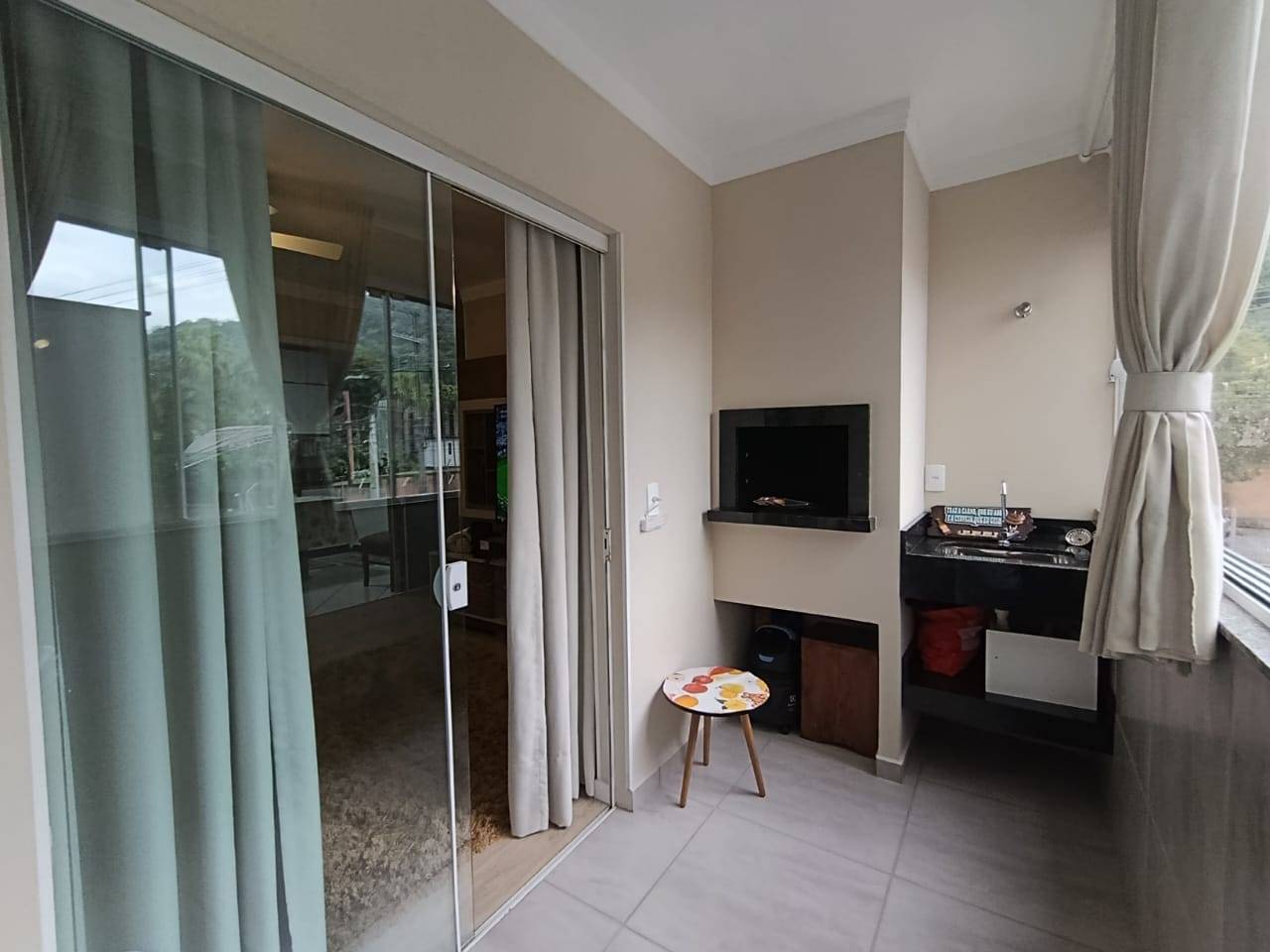 Apartamento à venda no bairro Czerniewicz