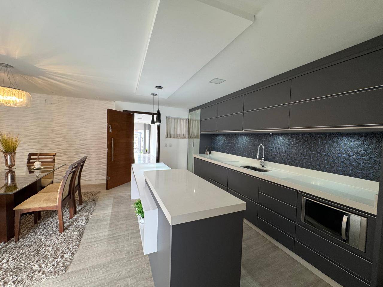 Casa à venda no bairro Estrada Nova