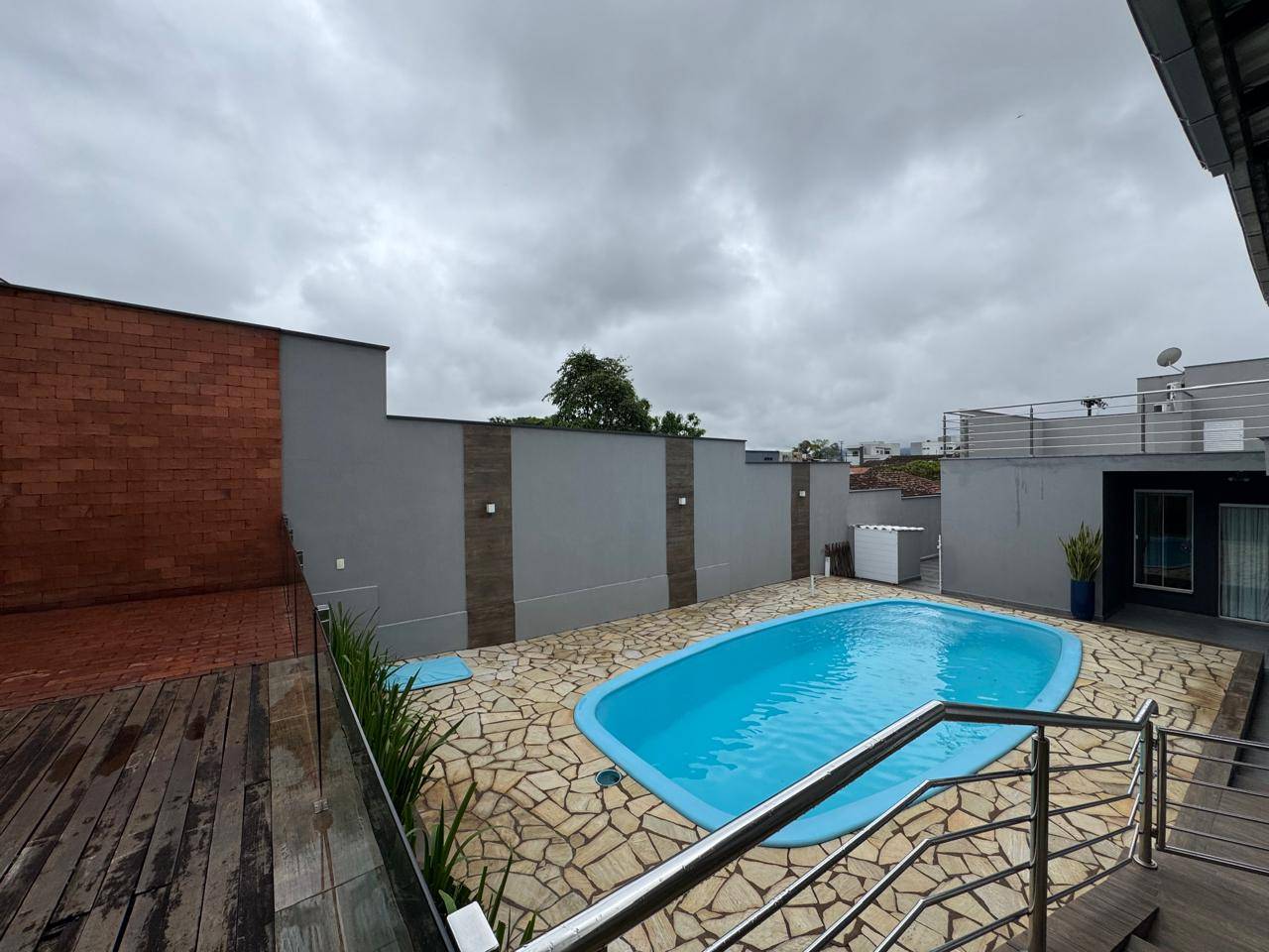 Casa à venda no bairro Estrada Nova